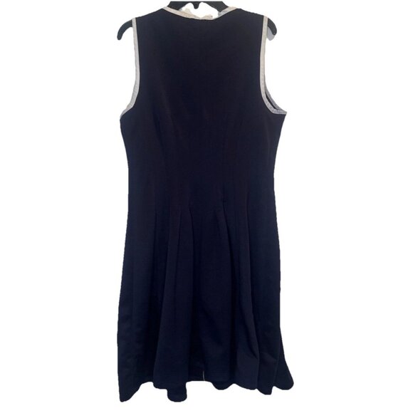 Betsey Johnson Women’s Navy Zip Front White Trim Pleated Sleeveless Dress Sz 10 - Picture 4 of 10